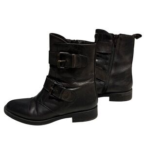 EMANUELE CRASTO Moto Double Buckle Distressed Leather Boots